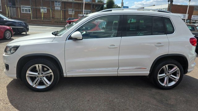 Volkswagen Tiguan 2.0 Tdi Bluemotion Tech R-line 4Wd Euro 5 Ss YK63XTT White #6