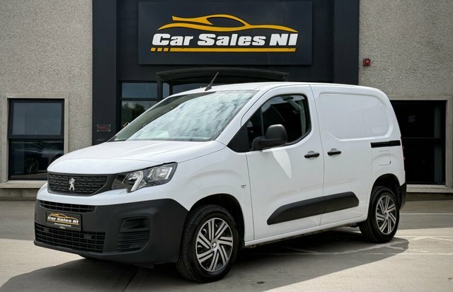 Peugeot Partner 1.5 Bluehdi 1000 Professional Premium Standard P CP73PKX White #2