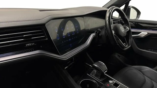 Volkswagen Touareg 3.0 Tdi V6 Black Edition Suv Tiptronic White #2