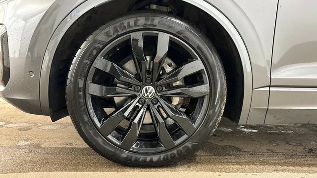 Volkswagen Touareg 3.0 Tdi V6 Black Edition Suv Tiptronic Grey #5