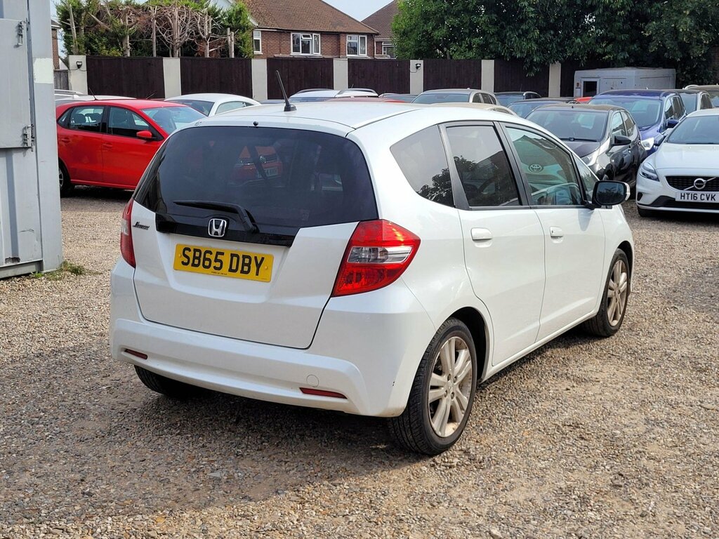 Honda Jazz 1.4 I-vtec Es Plus Cvt Euro 5 SB65DBY White #4