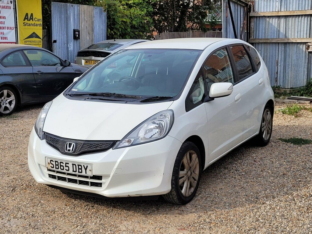 Honda Jazz 1.4 I-vtec Es Plus Cvt Euro 5 SB65DBY White #2