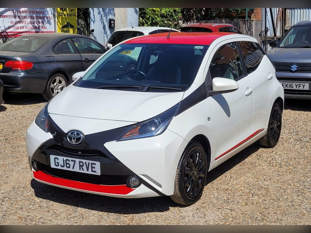 Toyota Aygo 1.0 Vvt-i X-press Euro 6 Safety Sense GJ67RVE White #5