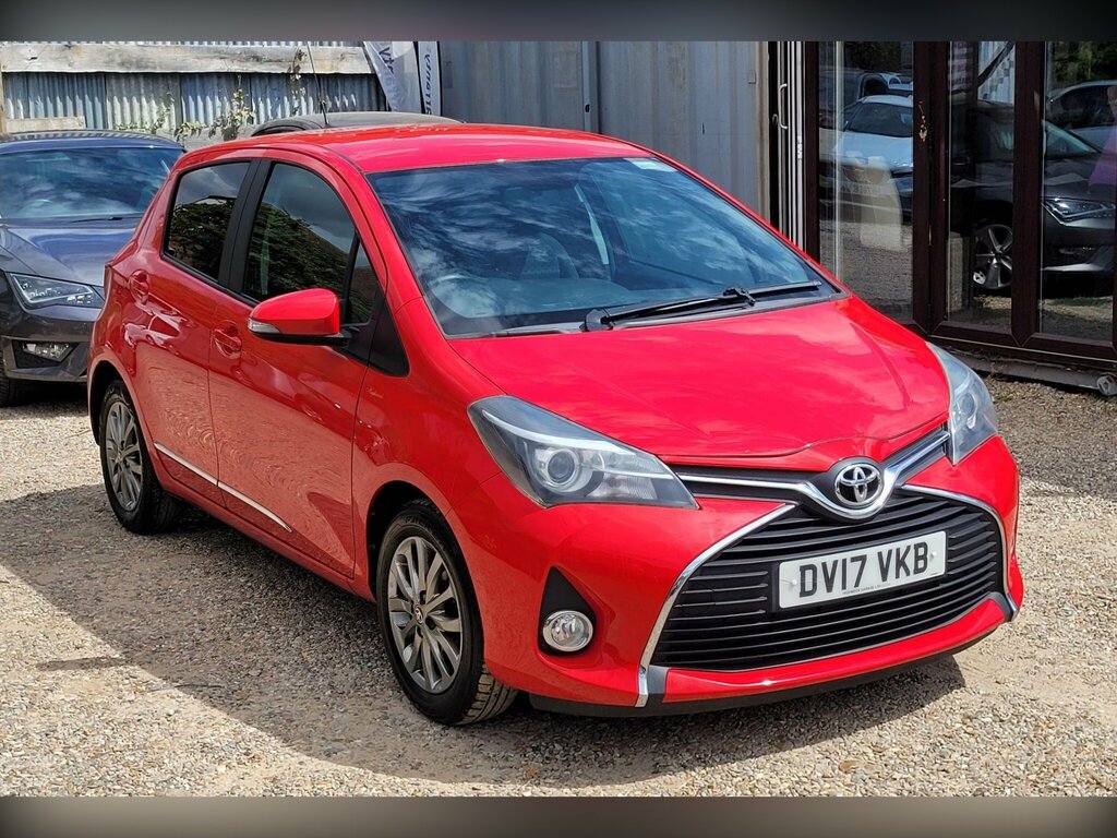 Toyota Yaris 1.0 Vvt-i Icon Euro 6 DV17VKB Red #4