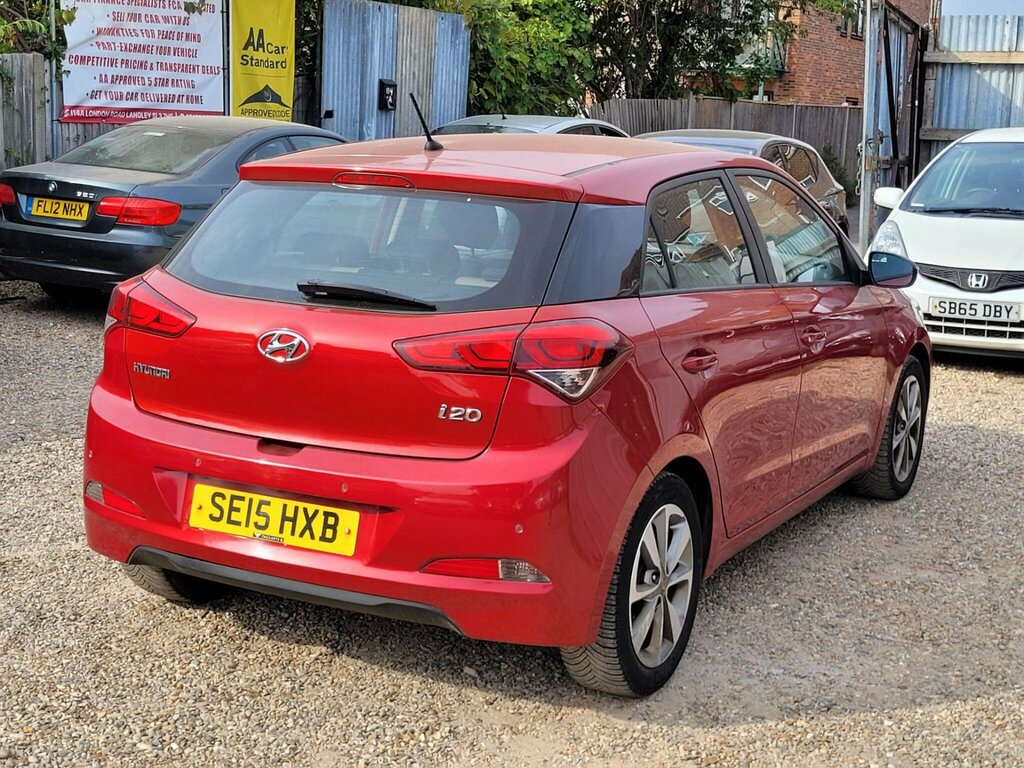Hyundai I20 1.2 Blue Drive Se Euro 6 Ss Red #4