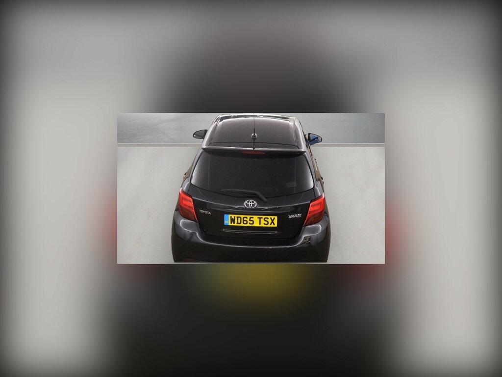 Toyota Yaris 1L Icon Red #3