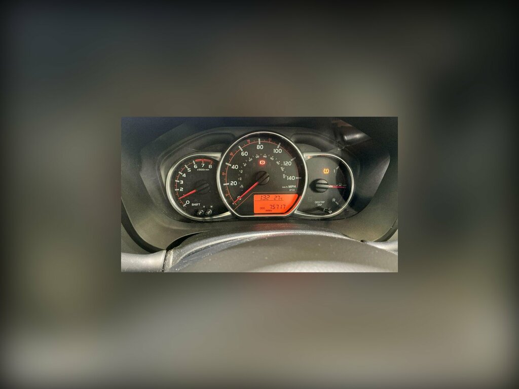 Toyota Yaris 1L Icon Red #6