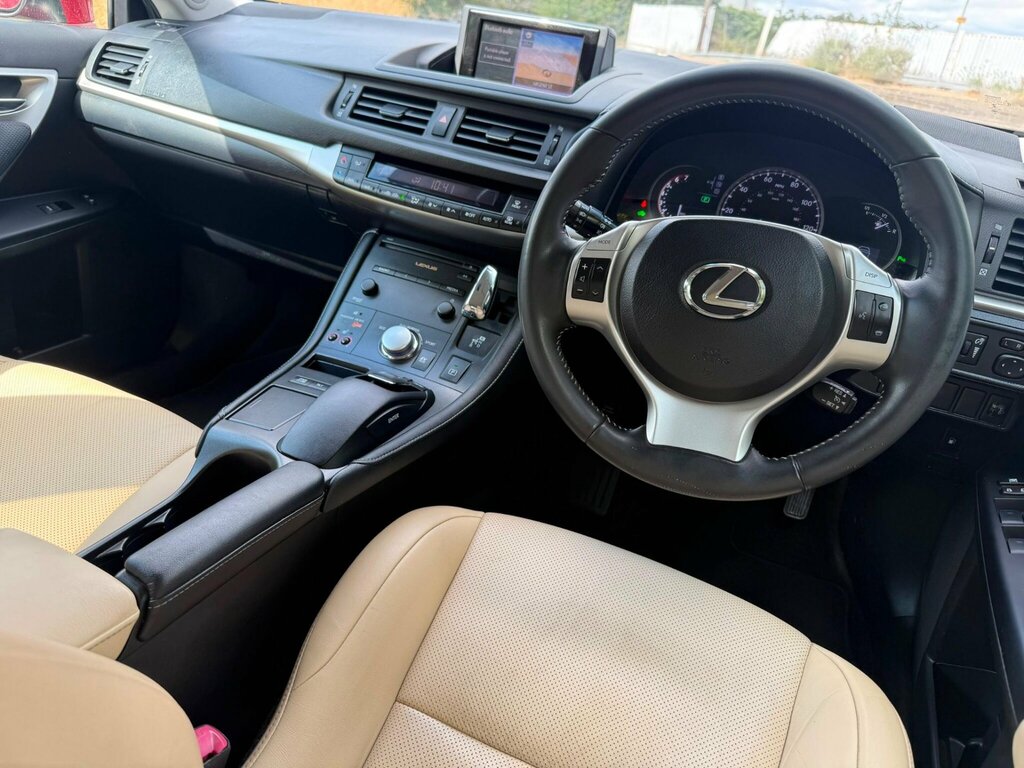 Lexus CT 1.8 200H Luxury Cvt Euro 5 Ss Red