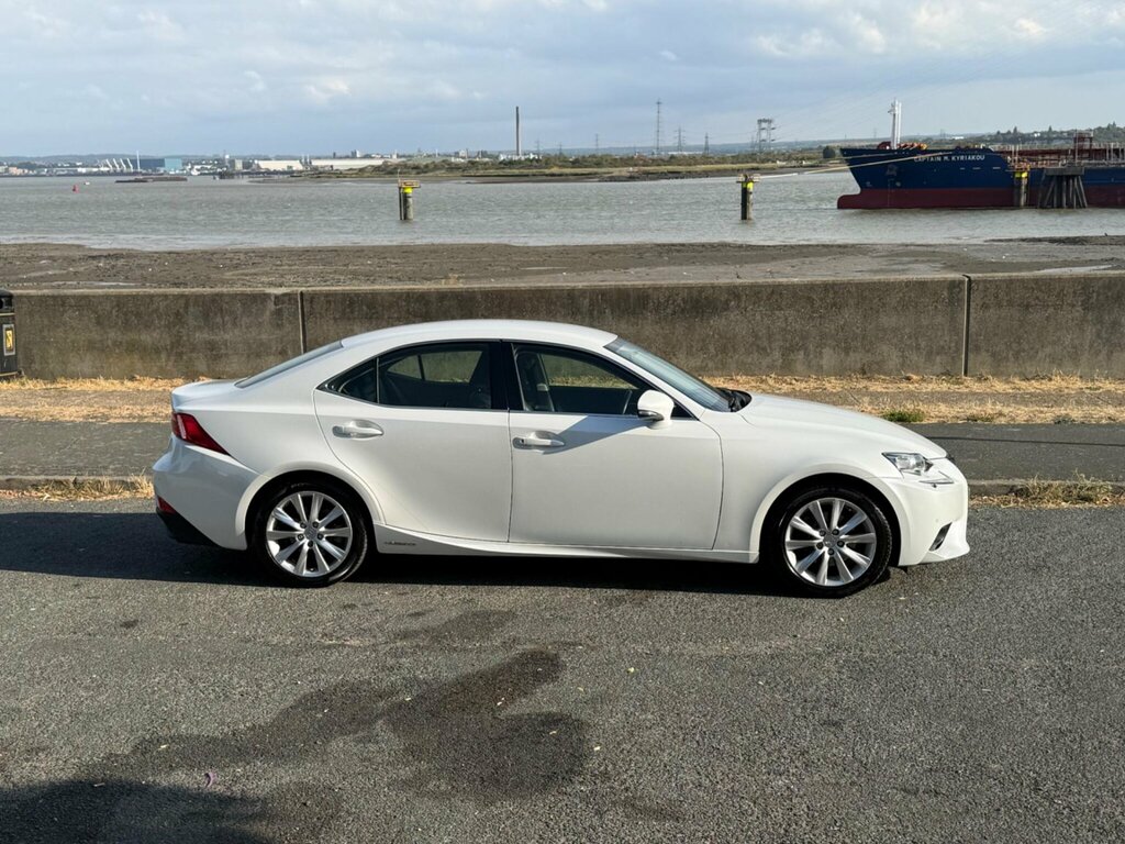 Lexus IS 2.5 300H Executive Edition Saloon Hybri White #6