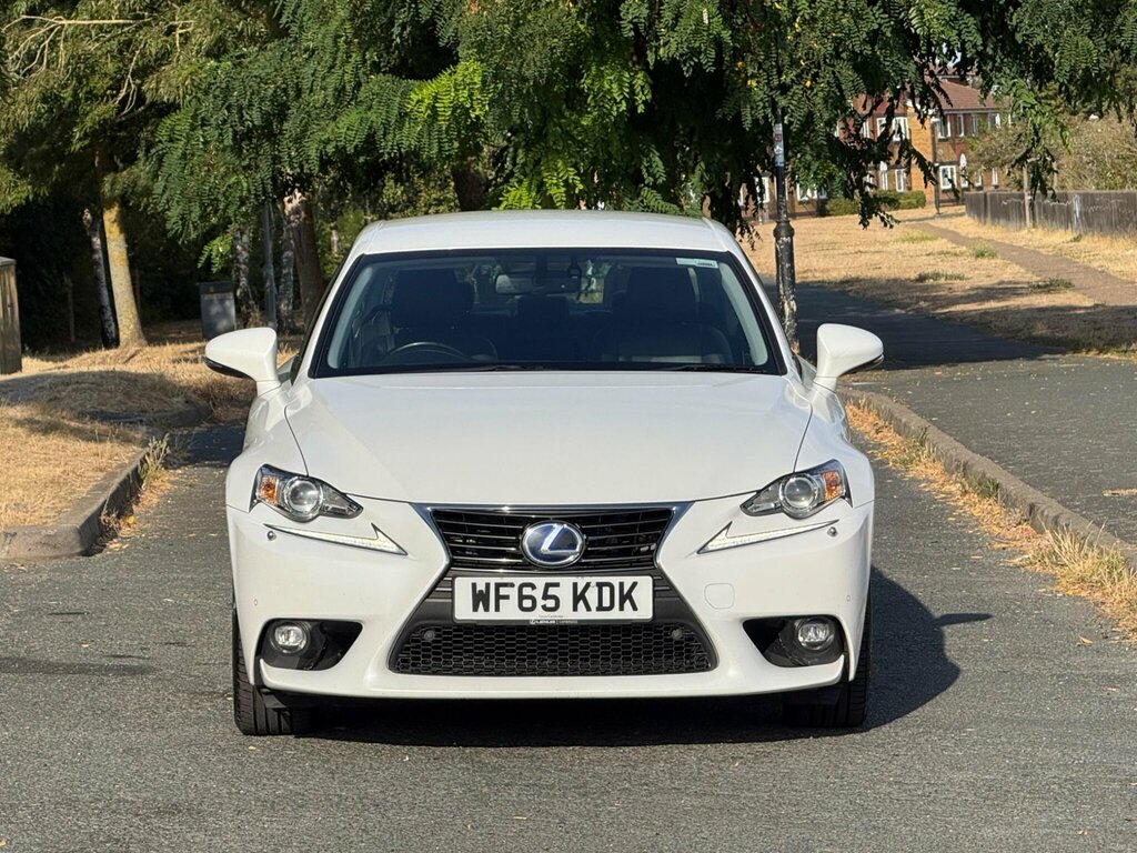 Lexus IS 2.5 300H Executive Edition Saloon Hybri White #2