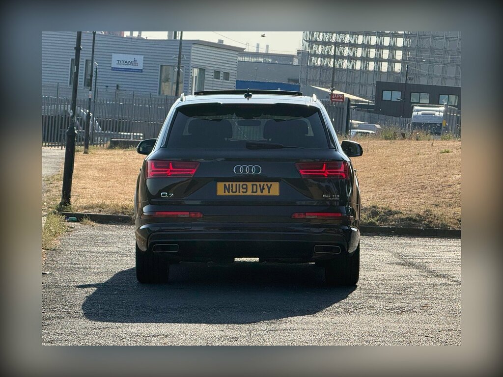 Audi Q7 3.0 Tdi V6 50 Black Edition Suv Tiptron Black #6