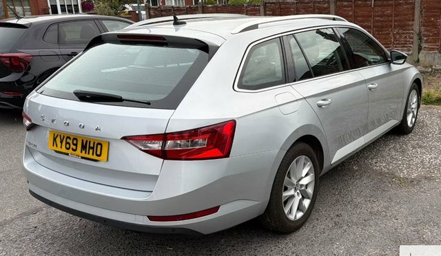 Skoda Superb Tsi Act Se Estate Silver #4