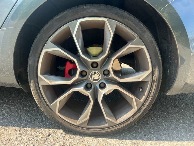 Skoda Octavia Estate 2.0 Tdi Vrs Dsg Euro 6 Ss Snav 20 Red #26