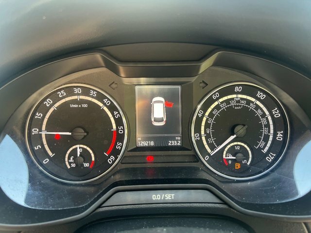 Skoda Octavia Estate 2.0 Tdi Vrs Dsg Euro 6 Ss Snav 20 Red #13