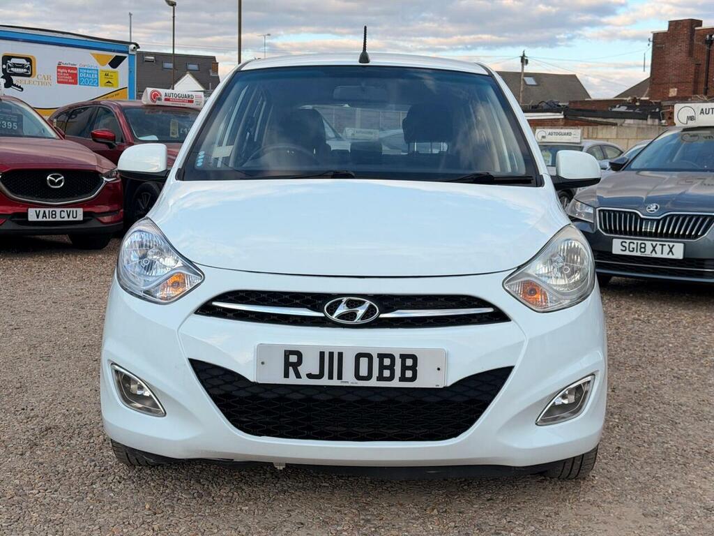 Hyundai I10 Petrol White #3