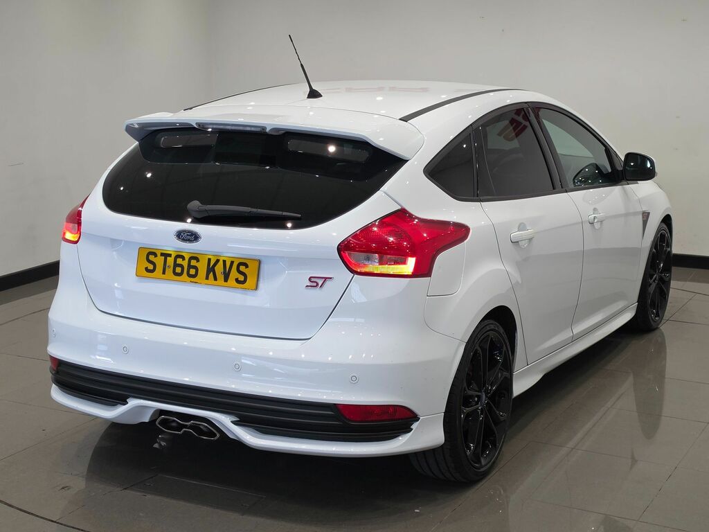 Ford Focus Tdci St-2 Hatchback White #6