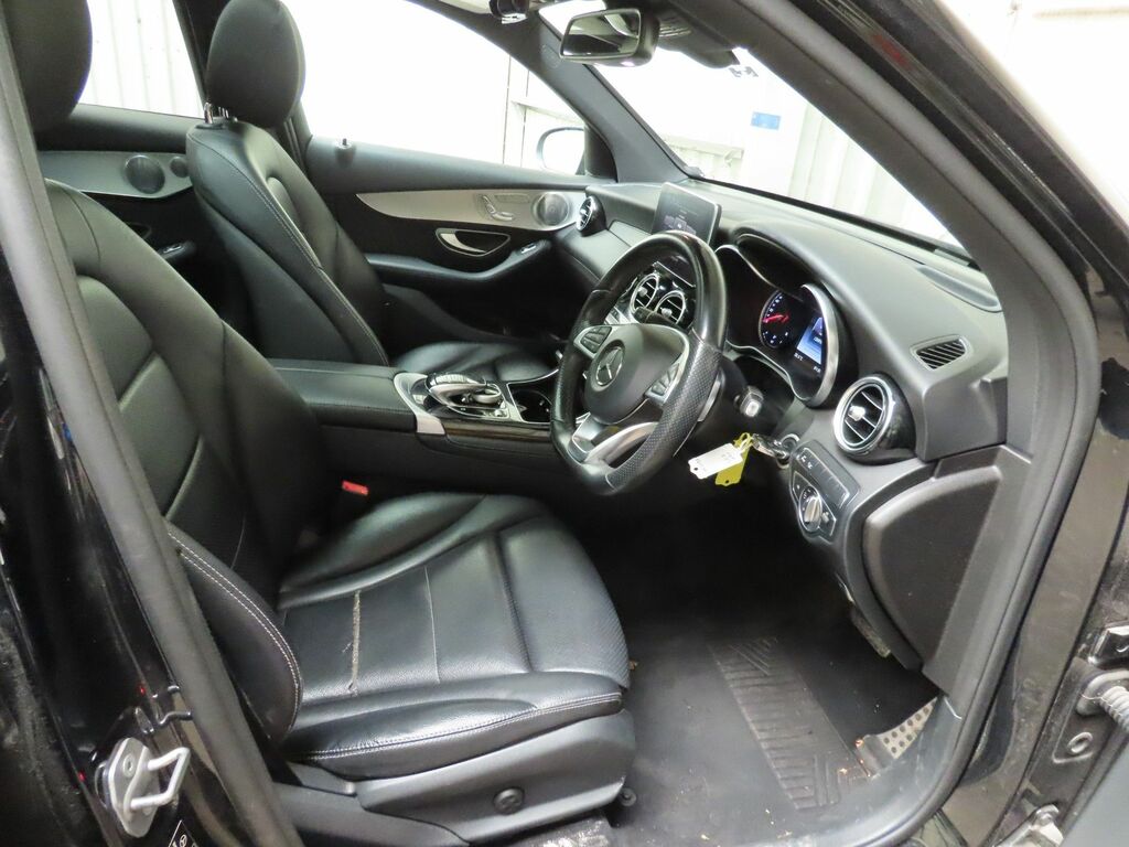 Mercedes-Benz GLC Class Glc250d Amg Line Premium Black #4