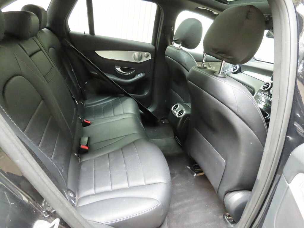 Mercedes-Benz GLC Class Glc250d Amg Line Premium Black #3