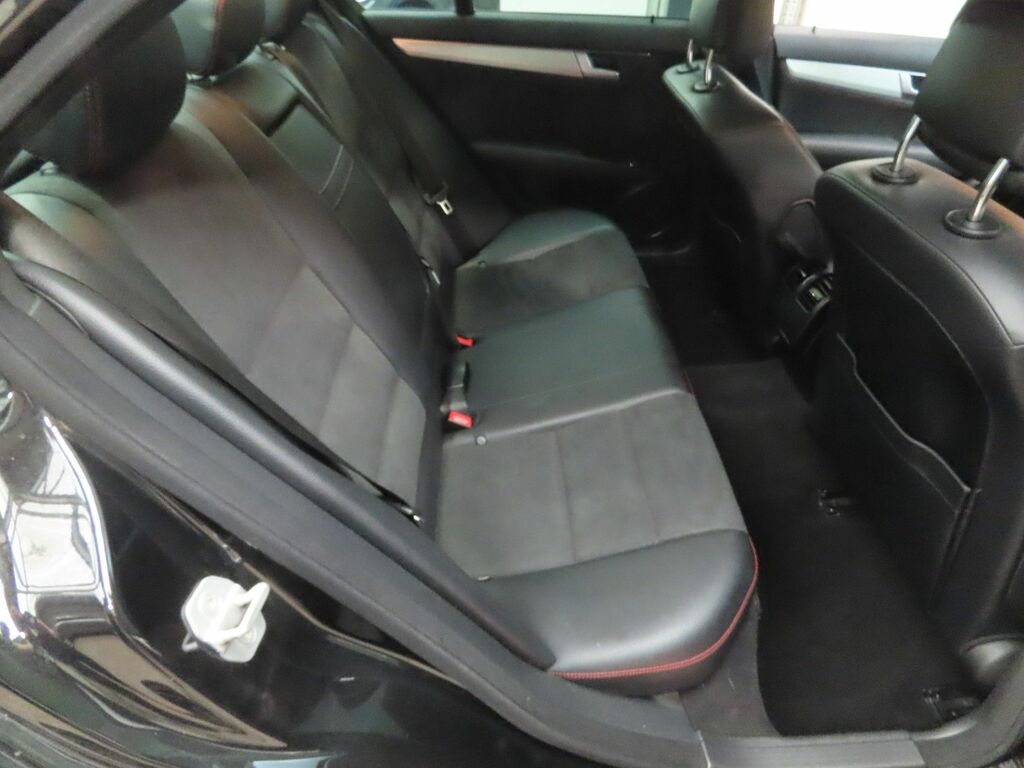 Mercedes-Benz C Class C250 Cdi Amg Sport Black #2