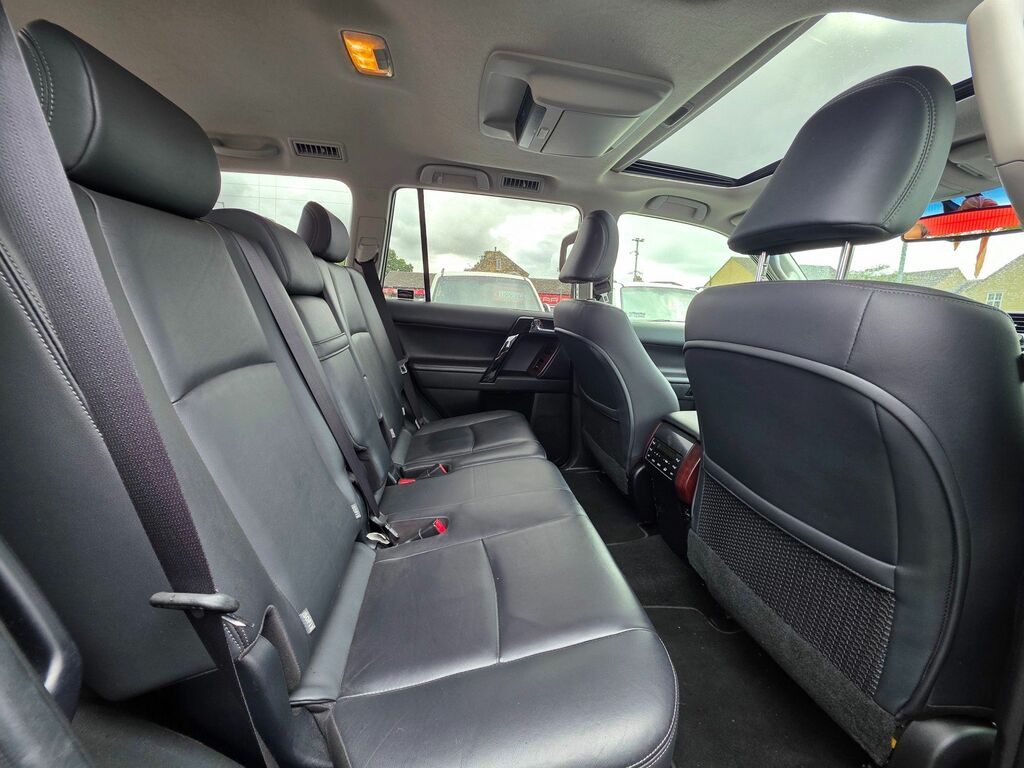 Toyota Land Cruiser 2.8 D Icon 2017 Black #11