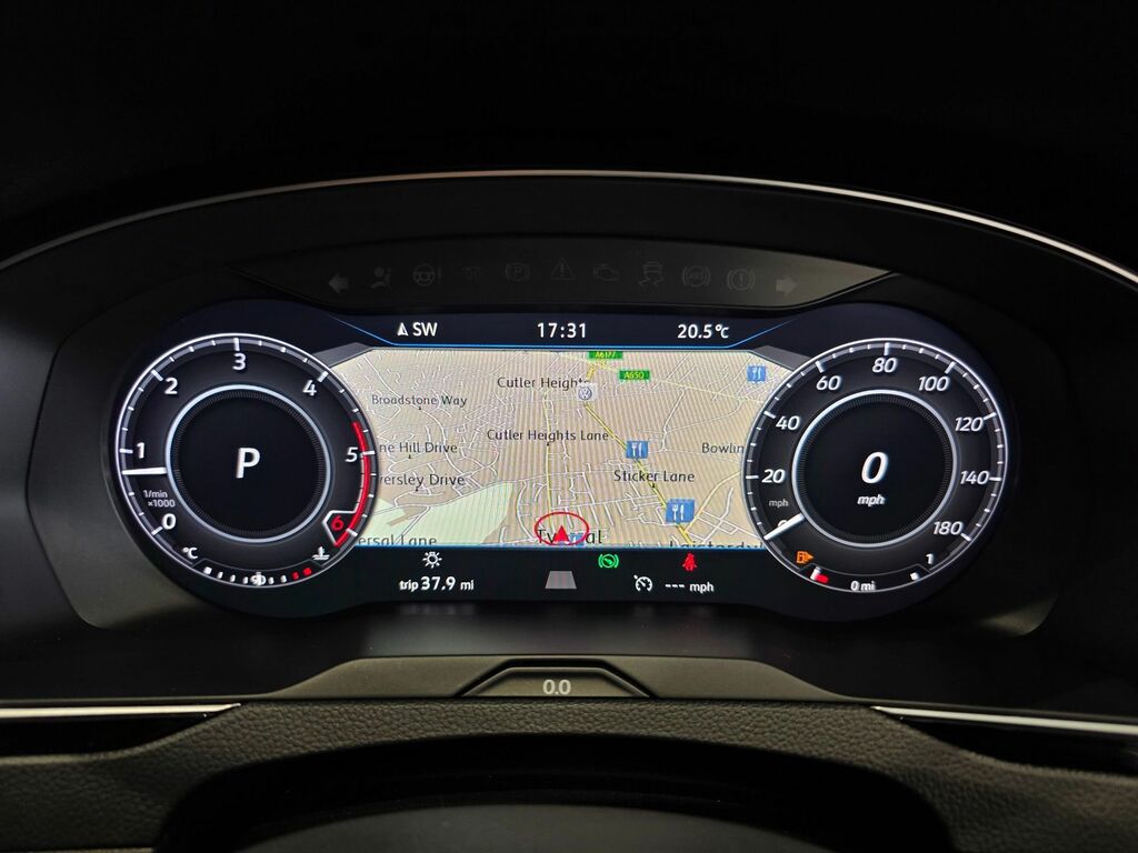 Volkswagen Arteon Arteon R-line Tsi Silver #64