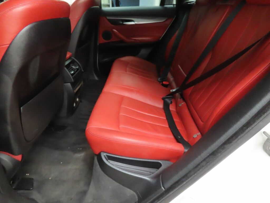 BMW X6 30D M Sport Suv White #3