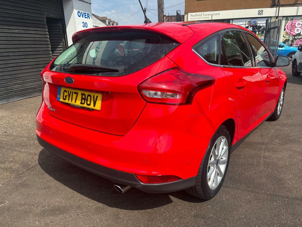Ford Focus 1.5T Ecoboost Titanium Euro 6 Ss Red #6