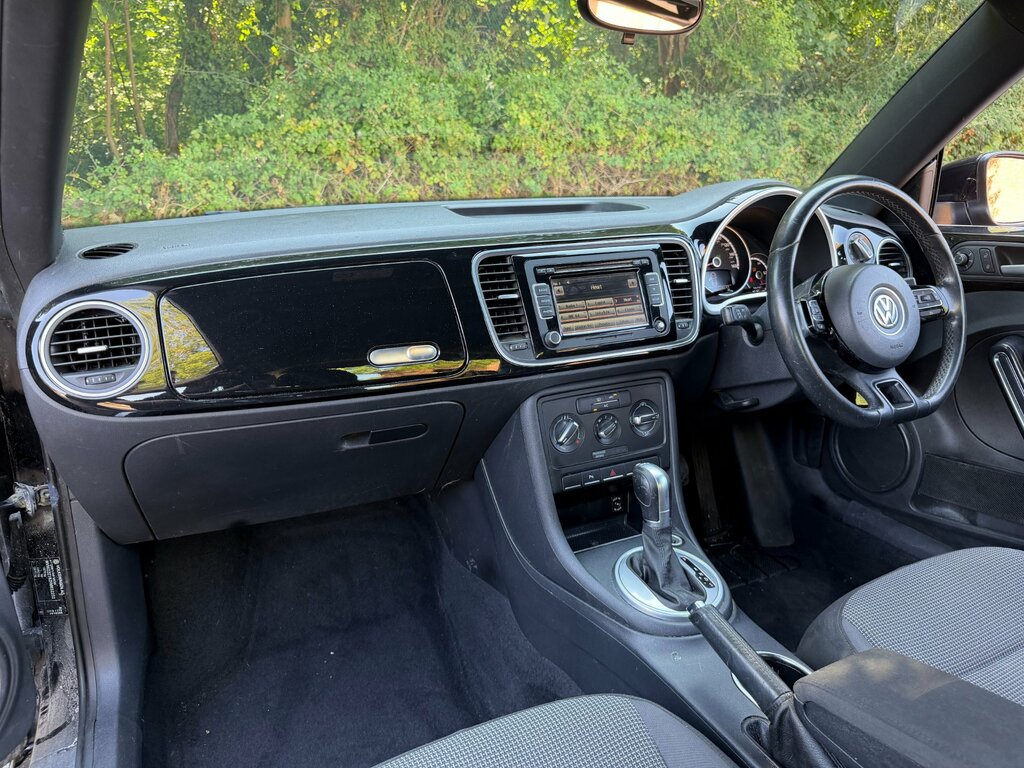 Volkswagen Beetle 2.0 Tdi Design Black #6