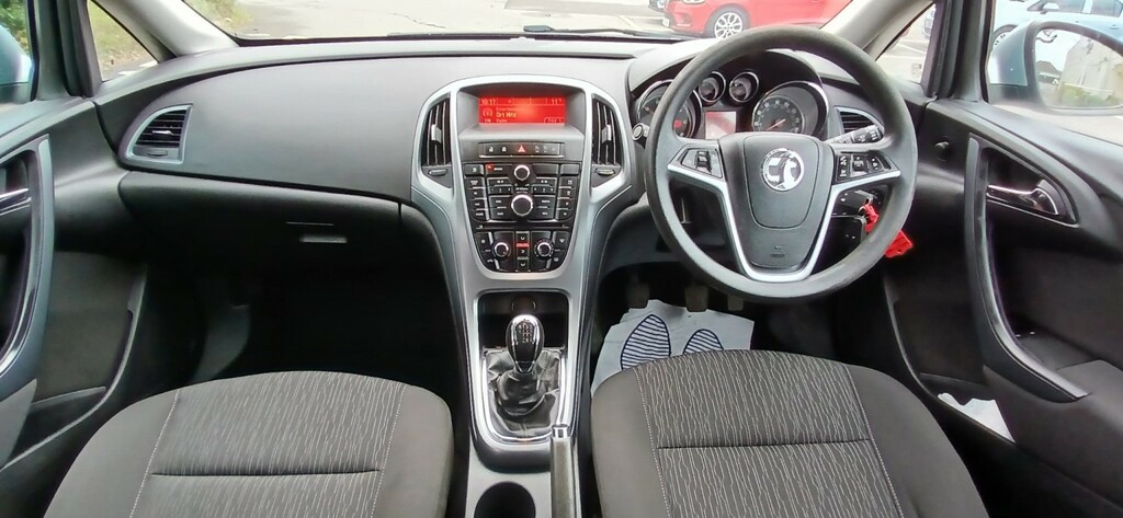 Vauxhall Astra Astra 2.0 Cdti Tech Line Gt Euro 5 Ss White #13
