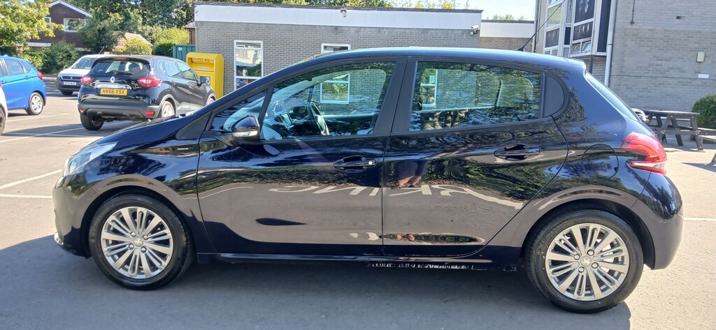 Peugeot 208 1.2 Puretech Signature Blue #6