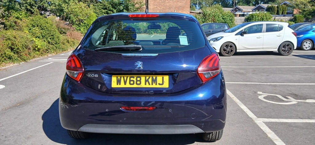 Peugeot 208 1.6 Bluehdi Gt Line Red #8