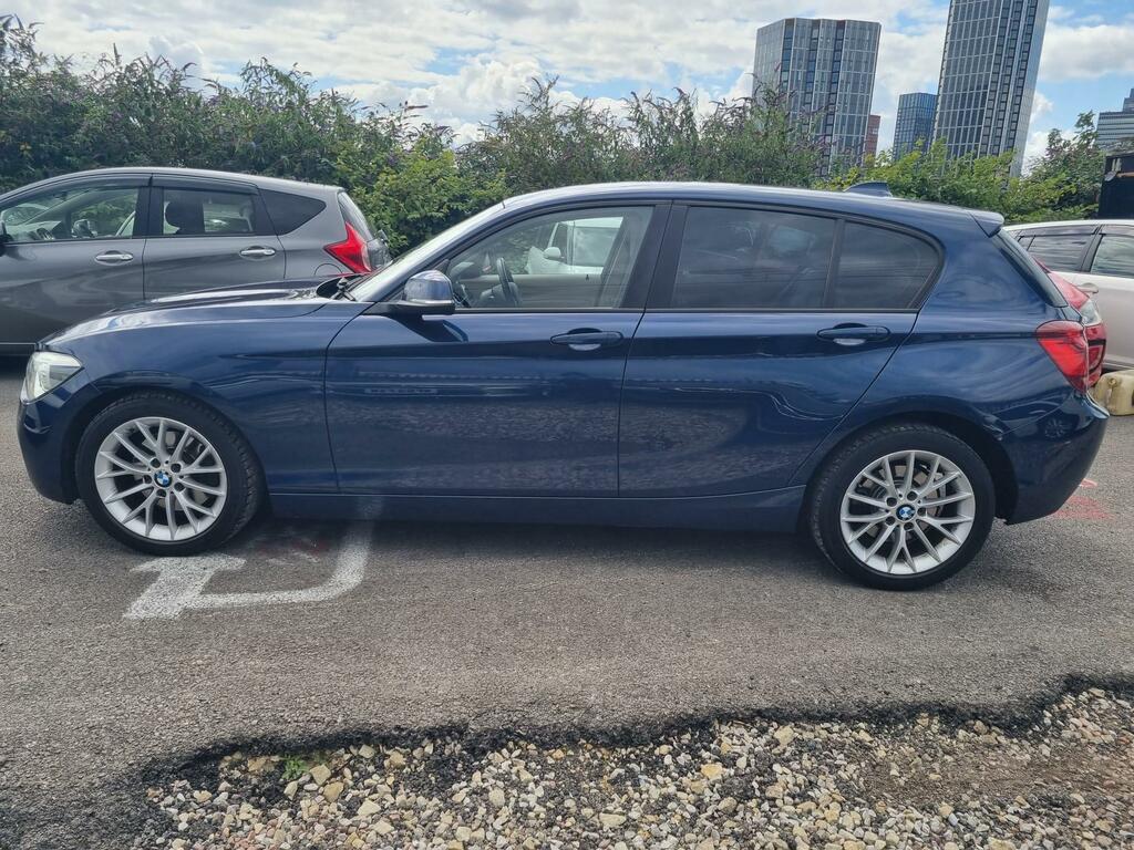 BMW 1 Series Es Blue