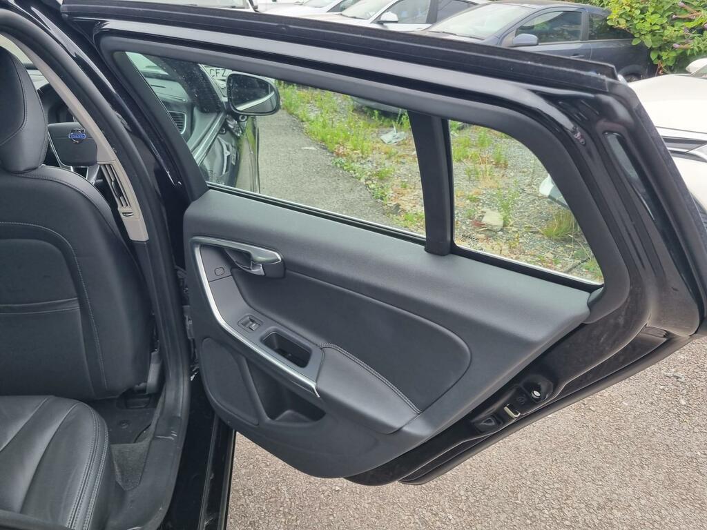Volvo V60 1.6 D2 R-design Euro 5 Ss 2013 Black #27