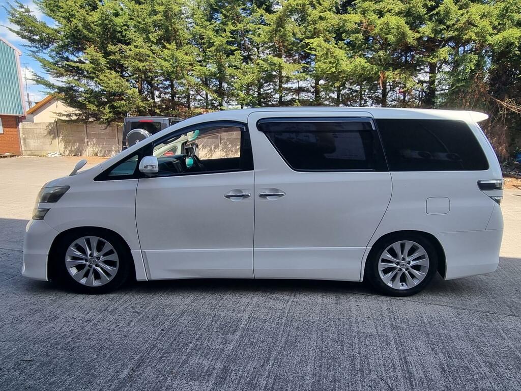 Toyota Vellfire 3.5 8 Seater Ulez White