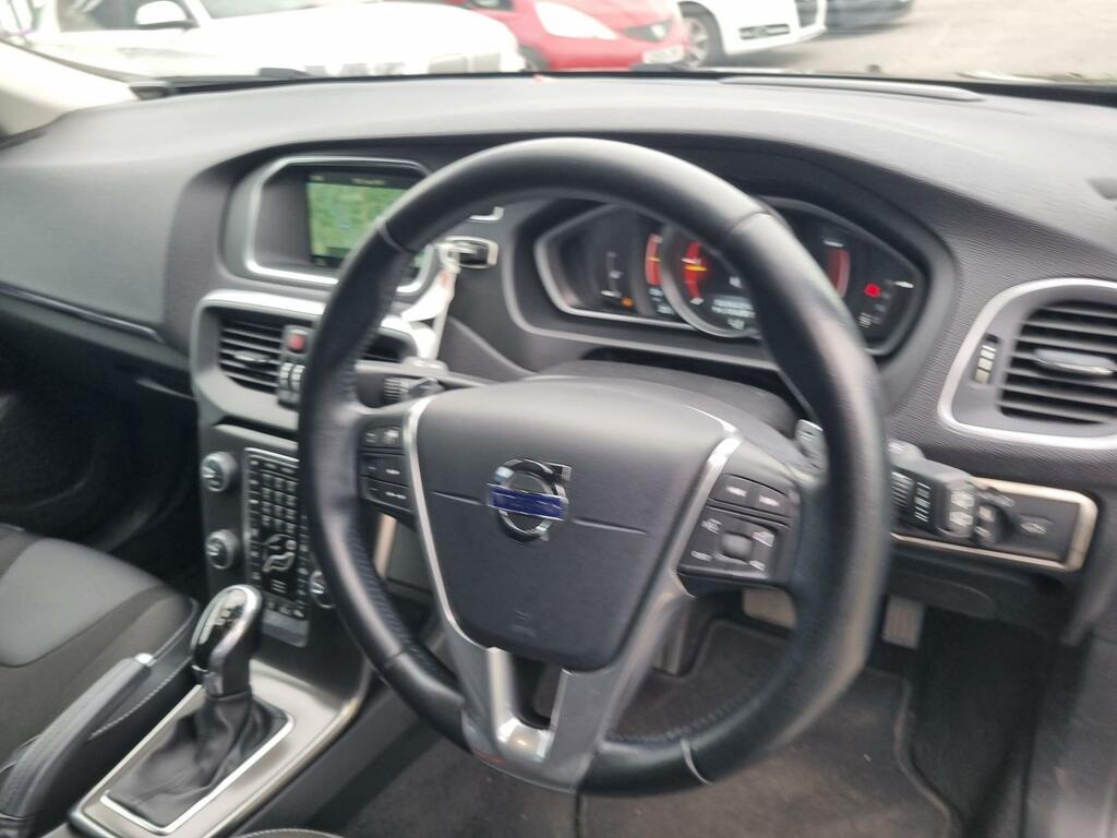 Volvo V40 2.0 D2 Se Nav Hatchback Euro 6 Blue #33