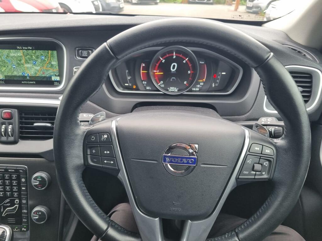 Volvo V40 2.0 D2 Se Nav Hatchback Euro 6 Blue #31