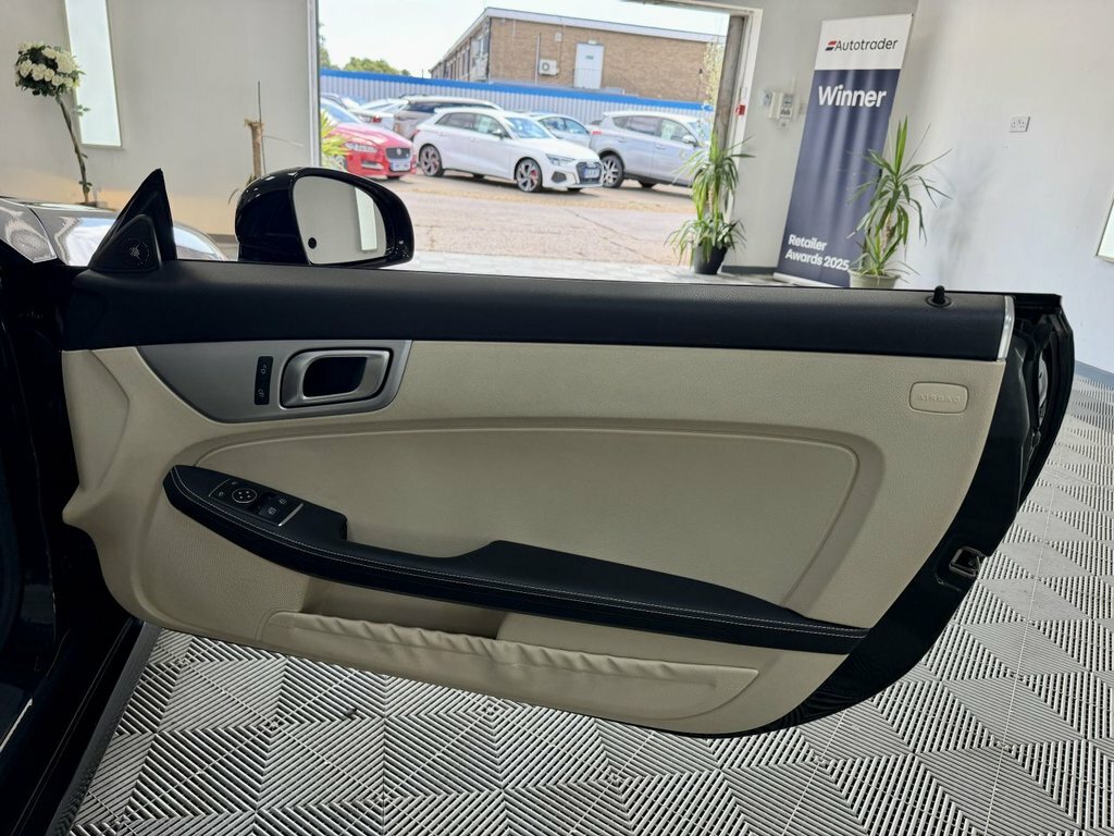 Mercedes-Benz SLK Slk 250 D White #23