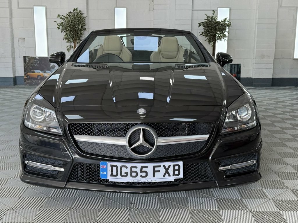 Mercedes-Benz SLK 2015 2.1 Slk250d Amg Sport Convertible Black #4