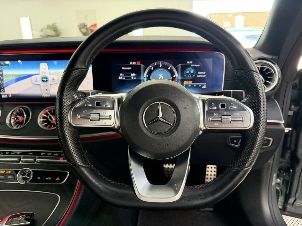 Mercedes-Benz E Class 2018 2.0 E220d Amg Line Coupe G-tronic Red #3