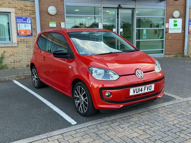 Volkswagen Up 1.0 Groove Up Euro VU14FVO Orange