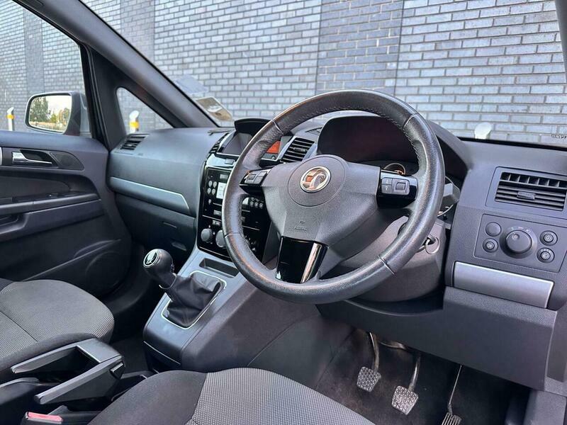Vauxhall Zafira 1.8 16V Exclusiv Mpv White #20