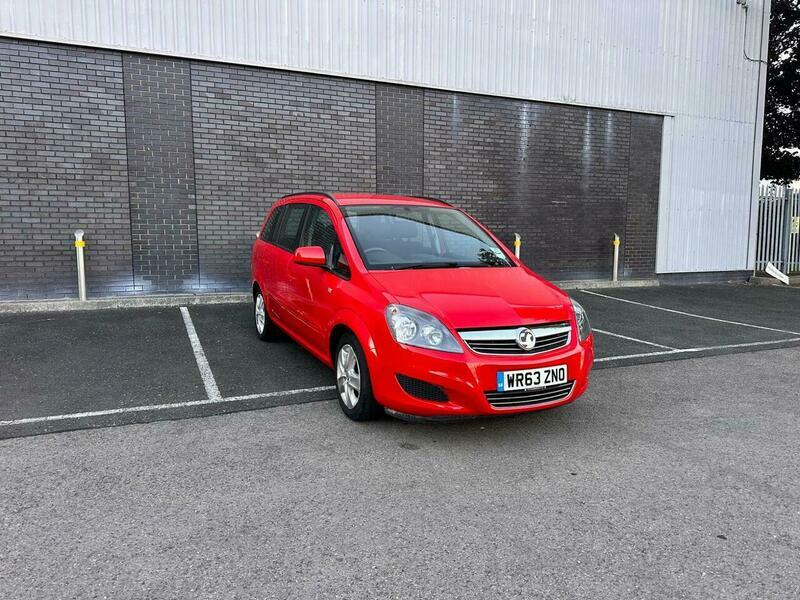 Vauxhall Zafira 1.8 16V Exclusiv Euro Red