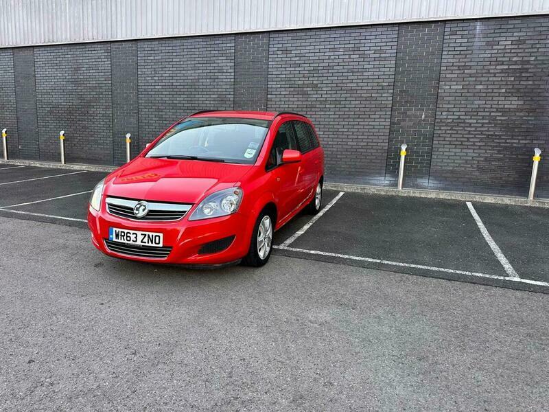 Vauxhall Zafira 1.8 16V Exclusiv Euro Red #2