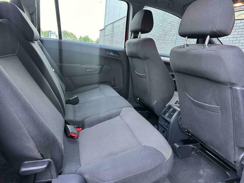 Vauxhall Zafira 1.8 16V Exclusiv Mpv White #23