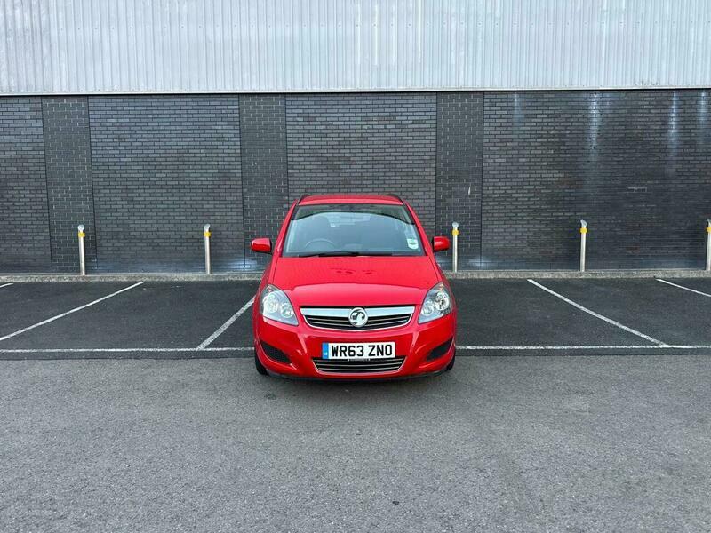 Vauxhall Zafira 1.8 16V Exclusiv Euro Red #3