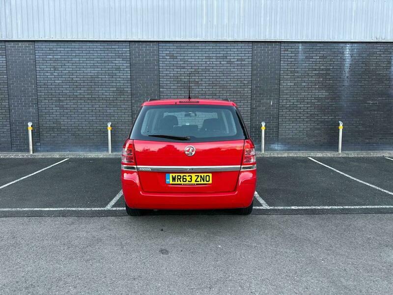 Vauxhall Zafira 1.8 16V Exclusiv Mpv White #12