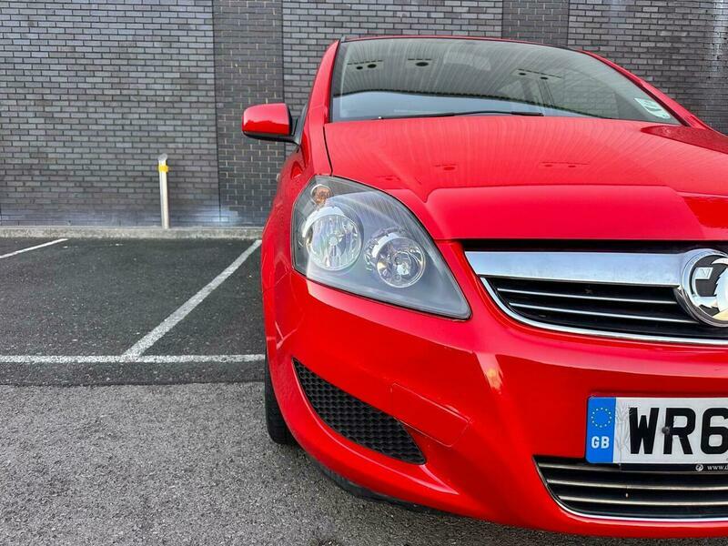 Vauxhall Zafira 1.8 16V Exclusiv Euro Red #6