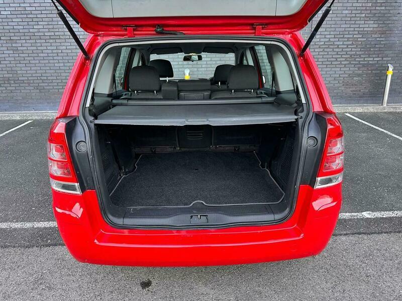 Vauxhall Zafira 1.8 16V Exclusiv Mpv White #34