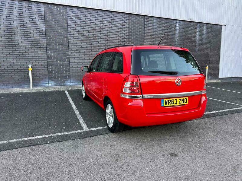 Vauxhall Zafira 1.8 16V Exclusiv Mpv White #10