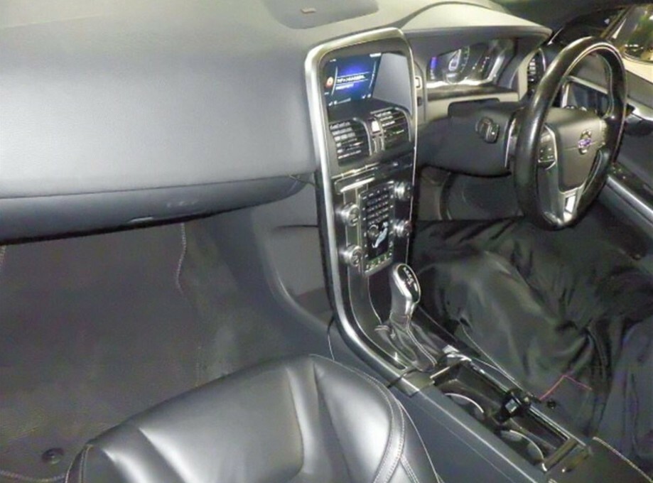 Volvo XC60 D5 220 Se Lux Nav Awd Geartronic  #3